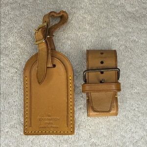 Vintage Louis Vuitton Luggage Tag and Poignier in Vachetta Leather (09G)